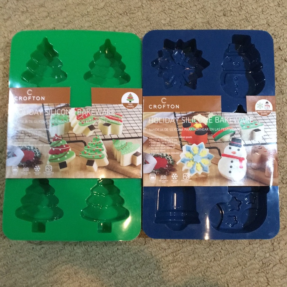 New holiday silicone bakeware